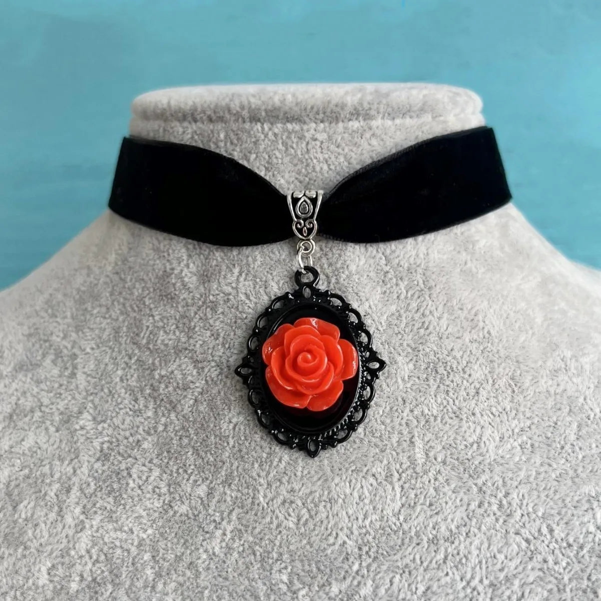 Gothic Rose Choker